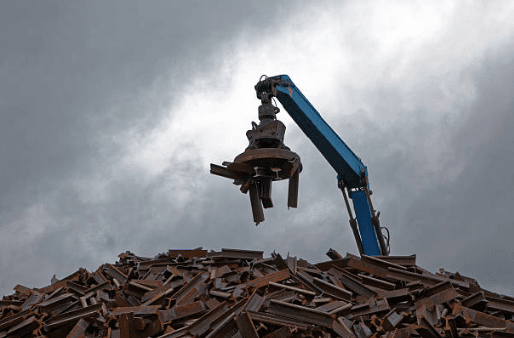 Tuzla hurdacı - Tersane ve sanayi bölgesinde vinçli hurda toplama